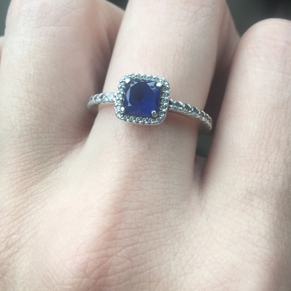 Sapphire pandora ring